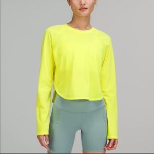 Lululemon crew neck UV shirt